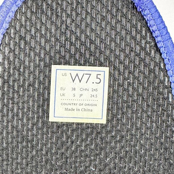 Rothy's Women's The Original Slip On Sneaker Solid Black Textile Shoe Size 7.5 - Picture 15 of 16